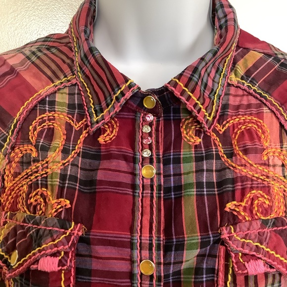 EUC LS plaid top by Roar - Picture 5 of 15